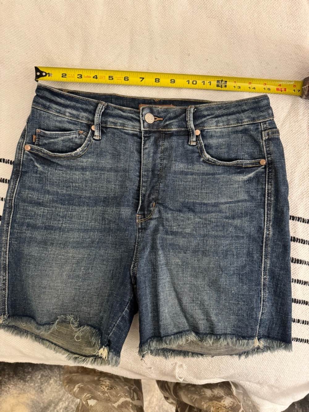 Judy Blue Denim Shorts - Picture 4 of 4